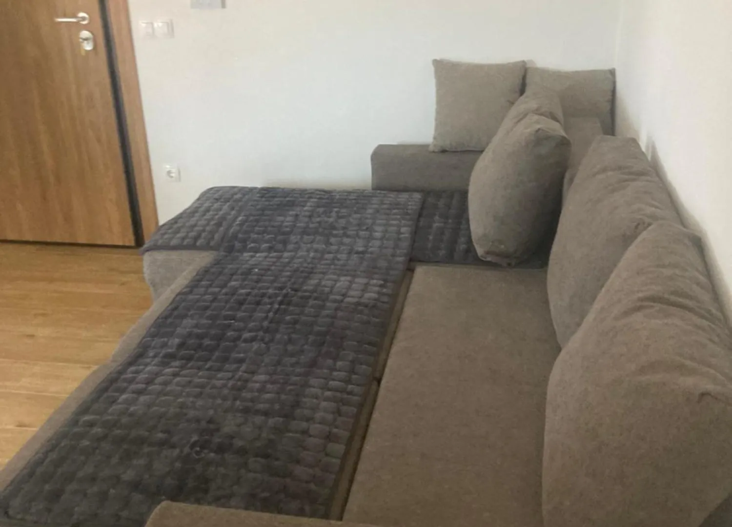 公寓 Apartmani Lacic-维尔 克罗地亚