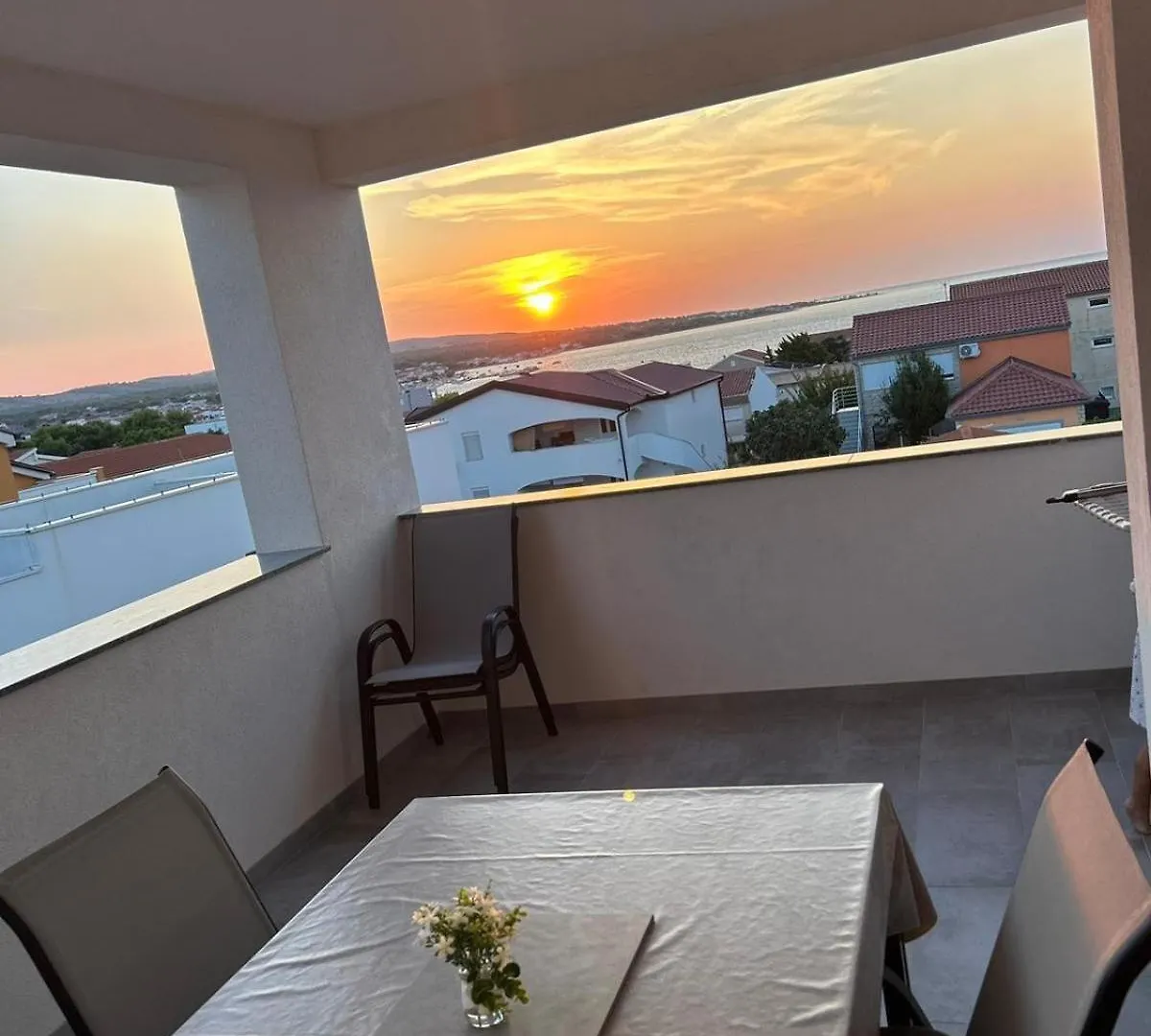 Apartmani Lacic-维尔