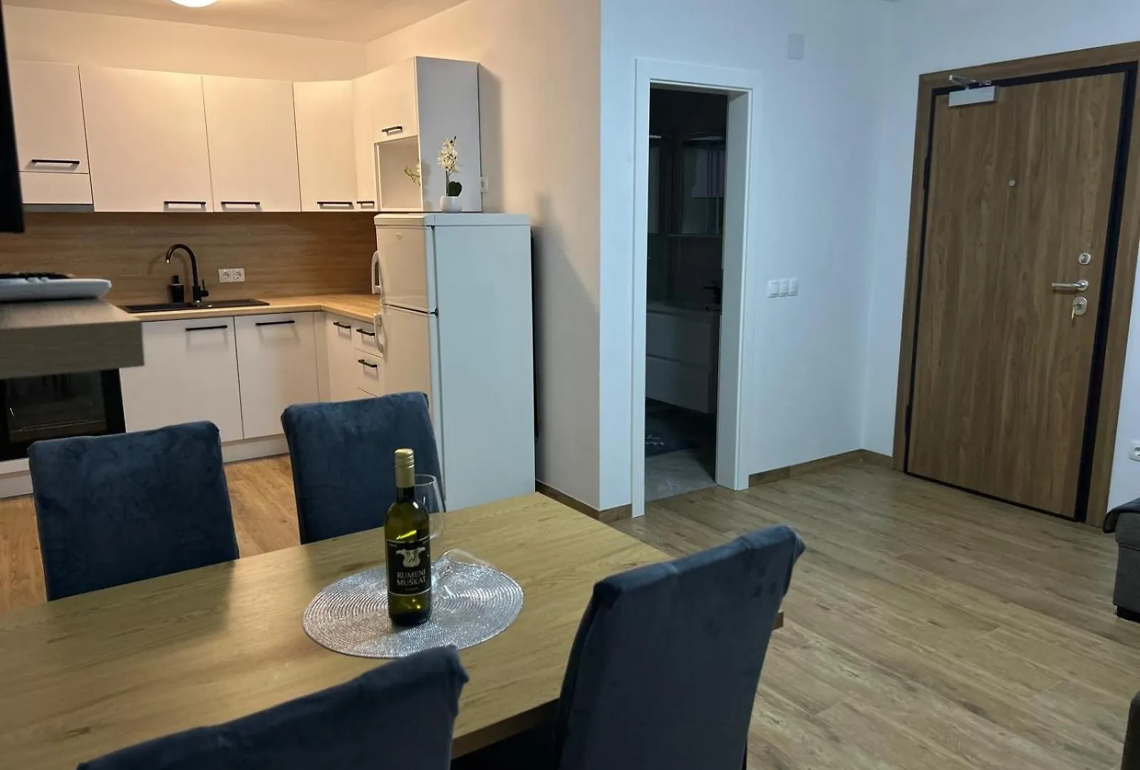 Apartmani Lacic-维尔 公寓